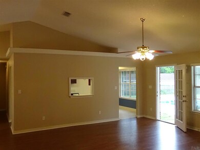 7521 Lillie Ln, Pensacola, FL 32526 - photo 6