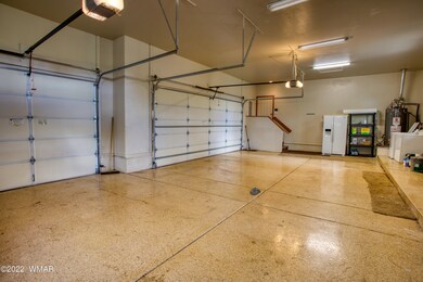 003_3 Car Garage