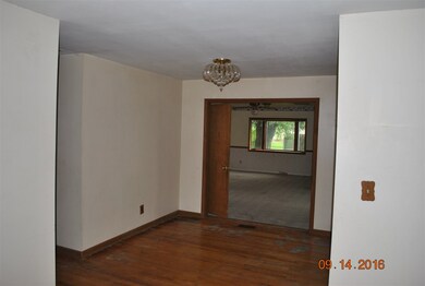 2056 E Kelley Rd, Frankfort, IN 46041 - photo 3