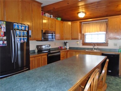 Another view of the kitchen.