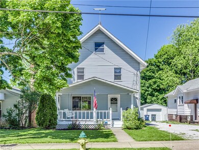 Street view of your Colonial Home.
