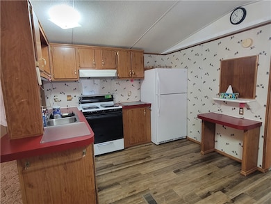 137 Keen Court Dr, Dubois, PA 15801 - photo 7