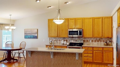 Kitchen & breakfast nook