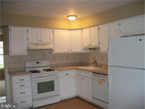 49 Old Orchard Dr, Sicklerville, NJ 08081 - photo 3