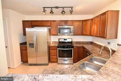 11200 Wortham Crest Cir unit 93, Manassas, VA 20109 - photo 6