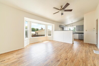 2512 Rio Vista Way, Farmington, NM 87401 - photo 3