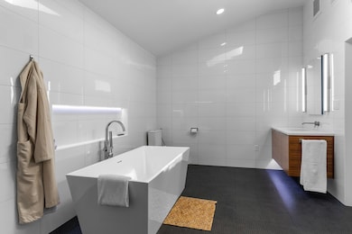 16831 Thomas Chapel Dr, Dallas, TX 75248 - photo 6