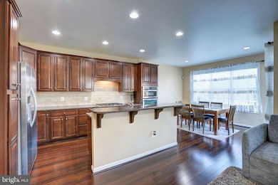 25045 Prairie Fire Square, Aldie, VA 20105 - photo 4