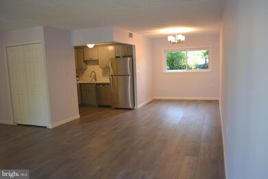 8613 Village Way unit 1B, Alexandria, VA 22309 - photo 4