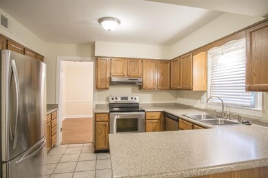 Counter top and breakfast eating area