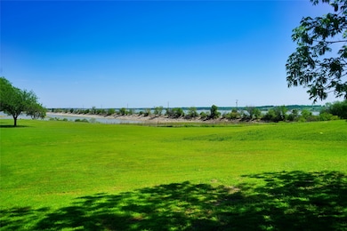 100 Harbor Dr unit 102, Bridgeport, TX 76426 - photo 3