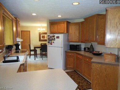 5902 S Main St, New Franklin, OH 44216 - photo 6