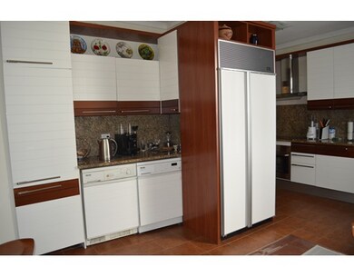 1244 Beacon St unit 1, Brookline, MA 02446 - photo 6