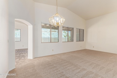 3252 W Flowering Cactus Ct
