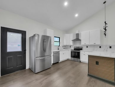 6-web-or-mls-1292-moundview-ave
