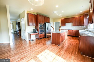 43224 Valiant Dr, Chantilly, VA 20152 - photo 7