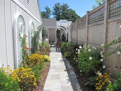 36 Whitcomb Gardens unit 18, Plymouth, MA 02360 - photo 2