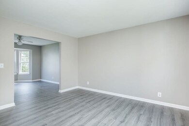 1446 Westbury Cir, North Aurora, IL 60542 - photo 4