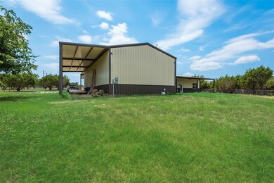 112 Cynthia Ann Parker Ln, Weatherford, TX 76087 - photo 5