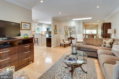 405 Troy Ct SE, Vienna, VA 22180 - photo 3