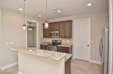 2812 NE 3rd Ave, Cape Coral, FL 33909 - photo 7