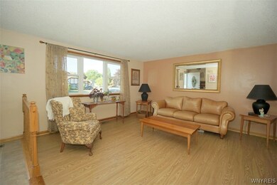 381 Wurlitzer Dr, North Tonawanda, NY 14120 - photo 5