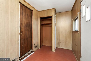 1026 W 5th St, Florence, NJ 08518 - photo 5