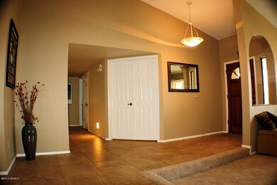 FRONT ENTRYWAY