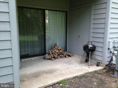 11715 Summerchase Cir unit C, Reston, VA 20194 - photo 4