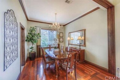 Separate Dramatic Formal Dining Rm