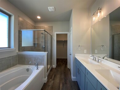 725 Vaquero St, White Settlement, TX 76108 - photo 2