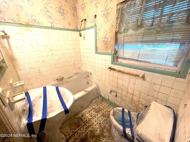 8365 Bordeau Ave N, Jacksonville, FL 32211 - photo 5