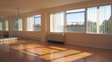 Hammond Park Condominiums unit 507, Chestnut Hill, MA 02467 - photo 3