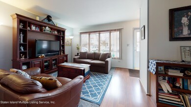 175-Cotter-Ave-Living-Room (1)
