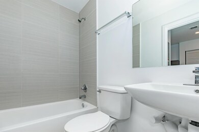 39 NW 7th Ave unit 405, Miami, FL 33128 - photo 5