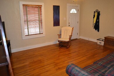 123 Travis St, San Marcos, TX 78666 - photo 6