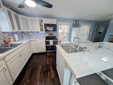 250 N Main St, Webster, MA 01570 - photo 4