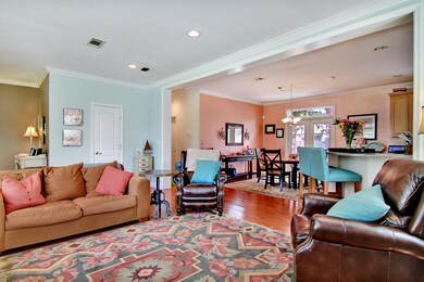 View from livingroom to dining area