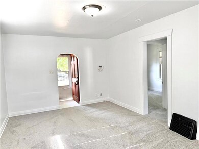 516 S 11th Ave W, Newton, IA 50208 - photo 6