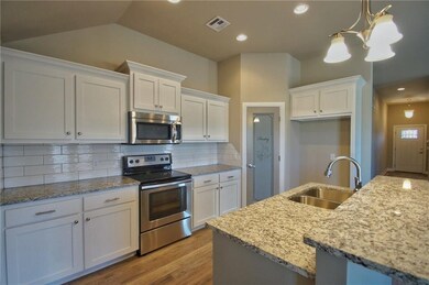 2200 Crooked Oak Dr, Shawnee, OK 74804 - photo 5