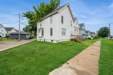 1245 5th Ave SE, Cedar Rapids, IA 52403 - photo 2