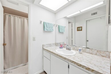 142 Palm Dr unit 3009, Naples, FL 34112 - photo 6
