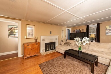 33 Norman St, Rockland, MA 02370 - photo 2