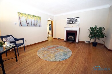 Electric fireplace