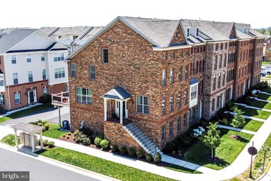 22515 Cambridgeport Square, Ashburn, VA 20148 - photo 2