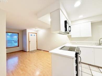 14134 E Burnside St unit 3, Portland, OR 97233 - photo 7