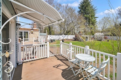 In-law apartment deck