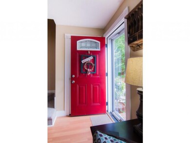 298 Winding Pond Rd unit 298, Londonderry, NH 03053 - photo 2