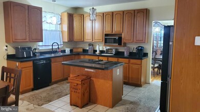 2106 Ardleigh Ct, Bowie, MD 20716 - photo 5