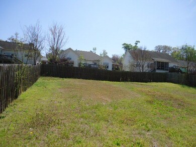 224 Sugarloaf Cir, Macon, GA 31204 - photo 2